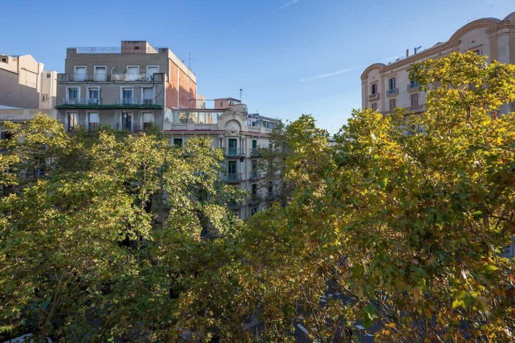 Ronda Sant Pere - Private City Center 1-Bedroom Suite Barcelona Exterior photo